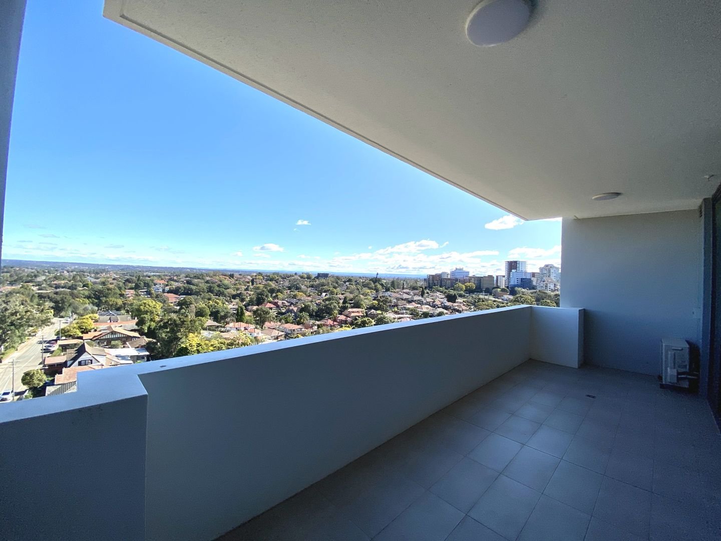 808/12 Woniora Road HURSTVILLE 3