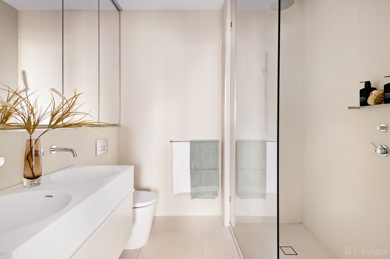 Real Estate and Property in 808/181 Fitzroy Street, St Kilda, VIC