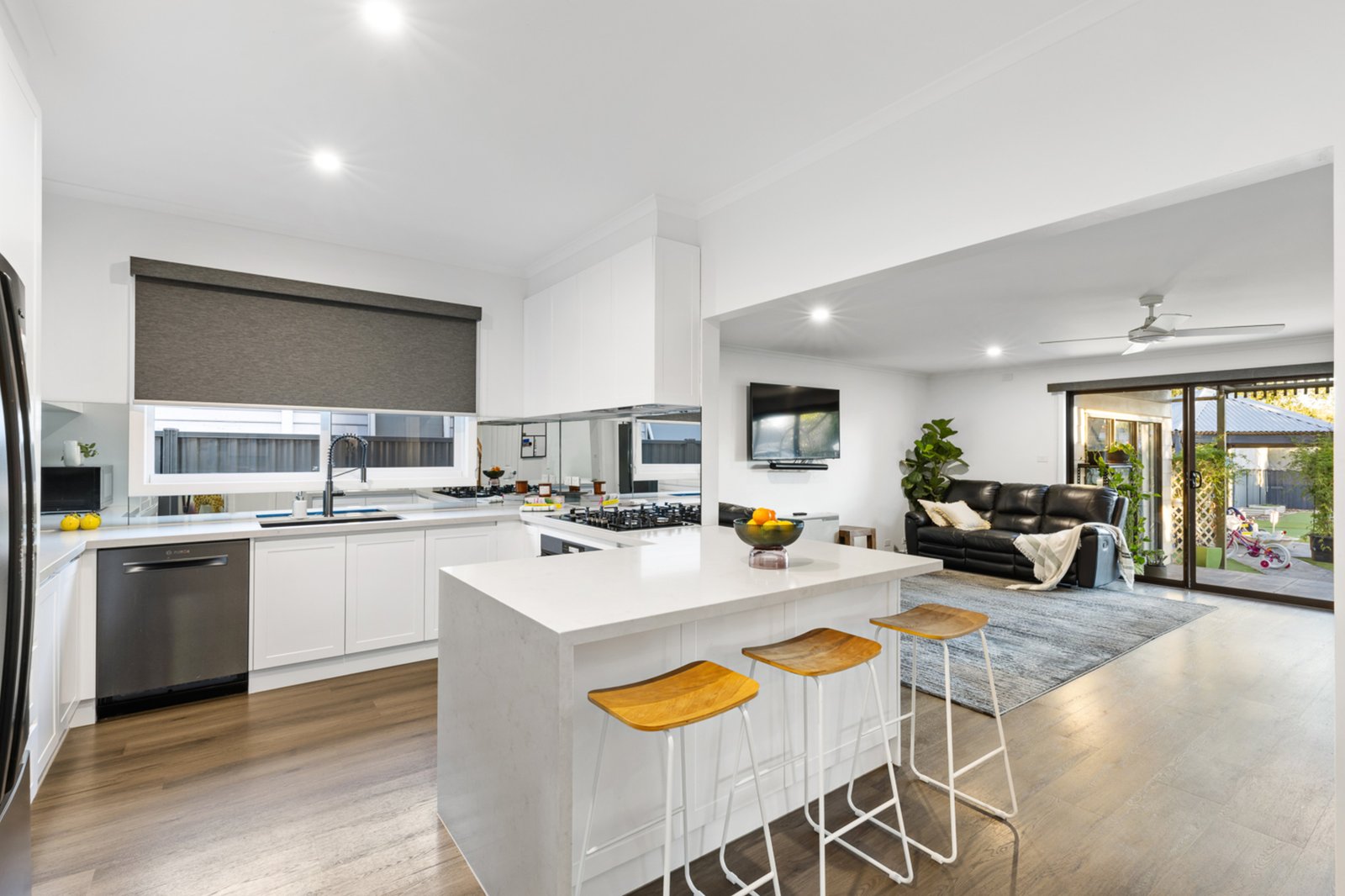 Gallery: 809 Darling Street