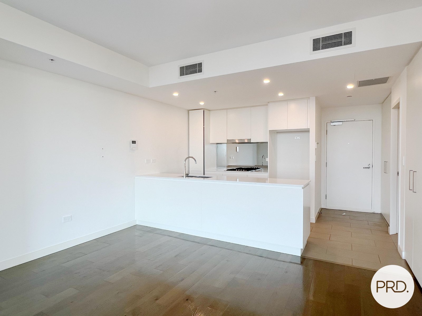 809/21 Treacy Street HURSTVILLE 5
