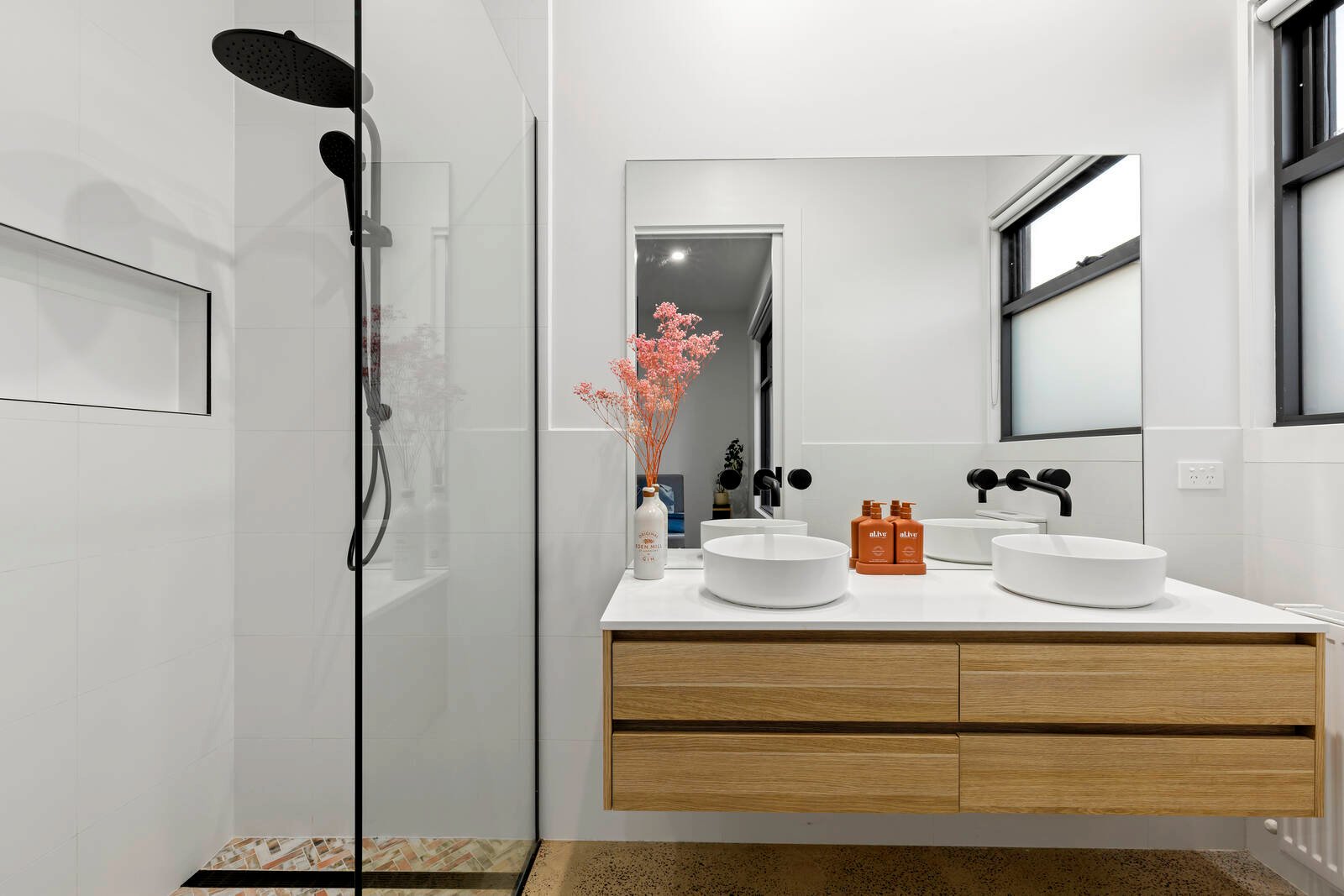 Real Estate and Property in 80a Field Street North, Ocean Grove, VIC