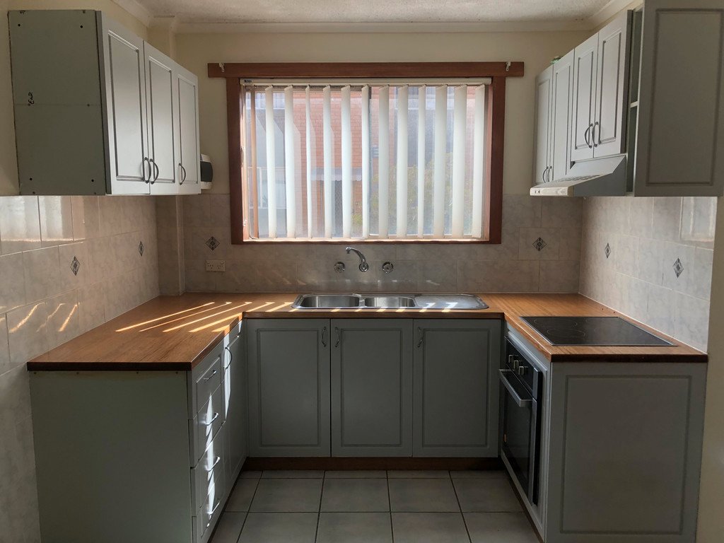 8/1-2 The Crescent PENRITH 3