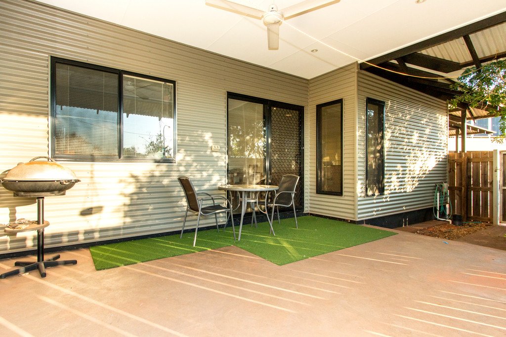 8/1-3 Bernard Way CABLE BEACH 13