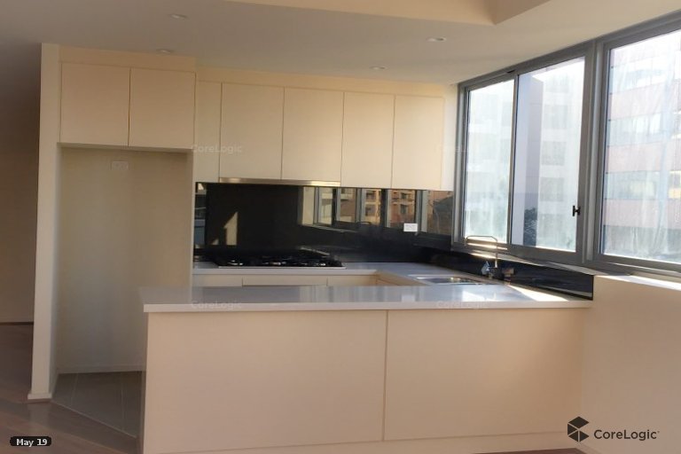 8/1-3 Railway Pde  HURSTVILLE 3