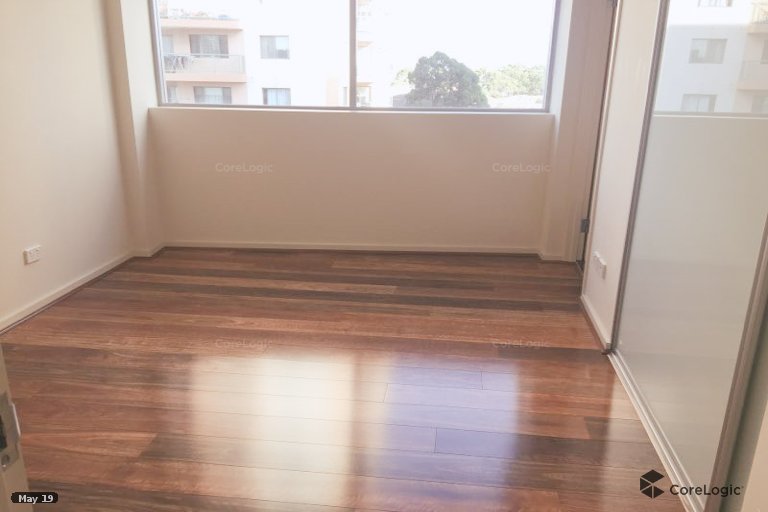 8/1-3 Railway Pde  HURSTVILLE 5