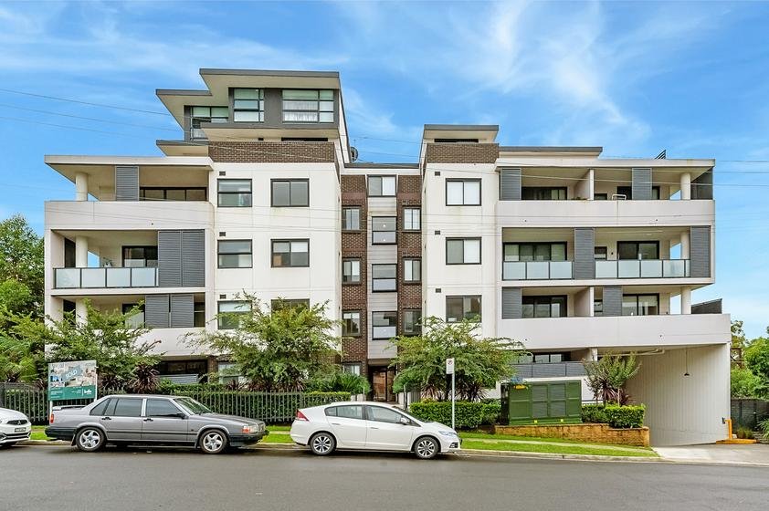 8/1-3 Werombi Road MOUNT COLAH 8