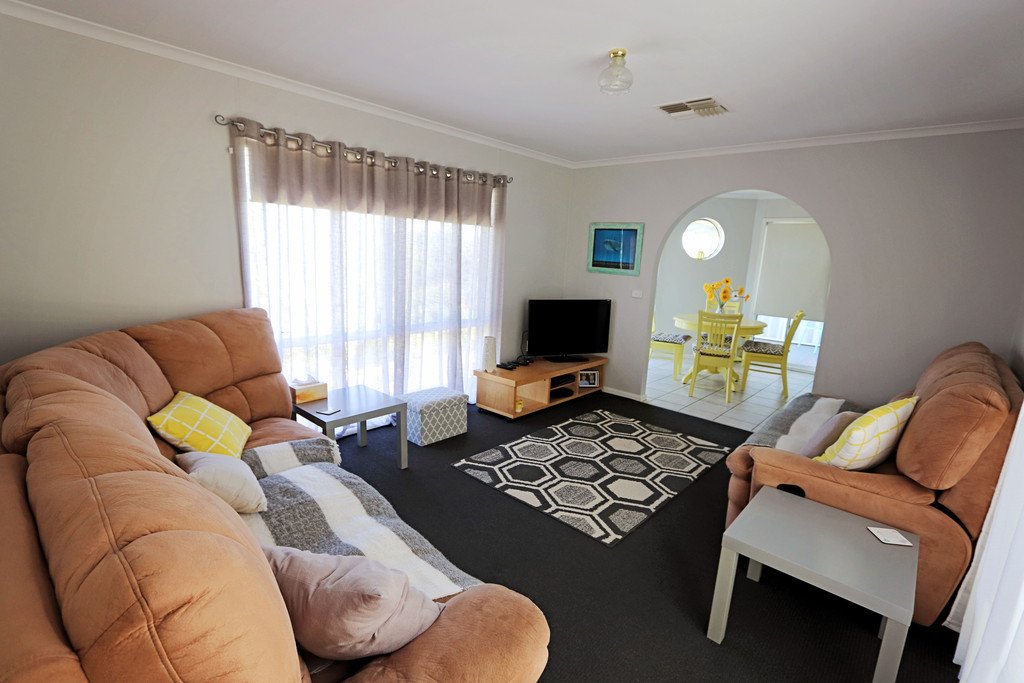 81-83 Gilbert St  TUMBARUMBA 10