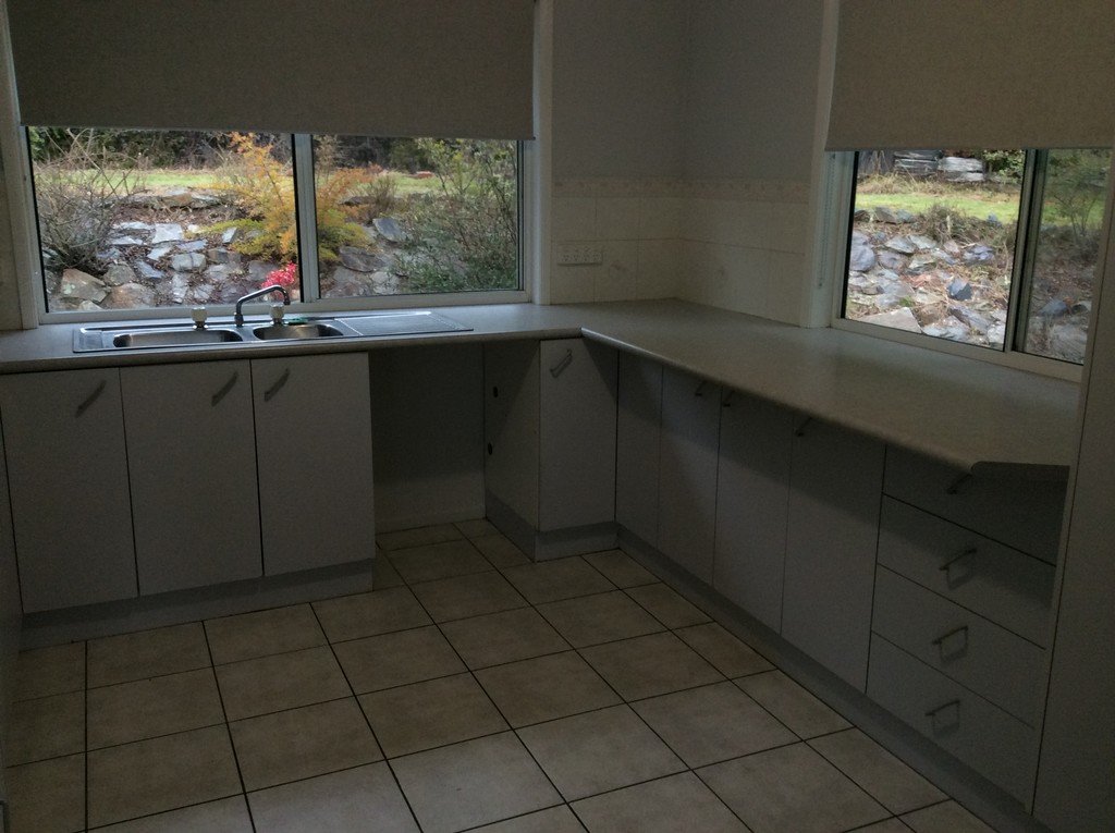 81-83 Gilbert St  TUMBARUMBA 2