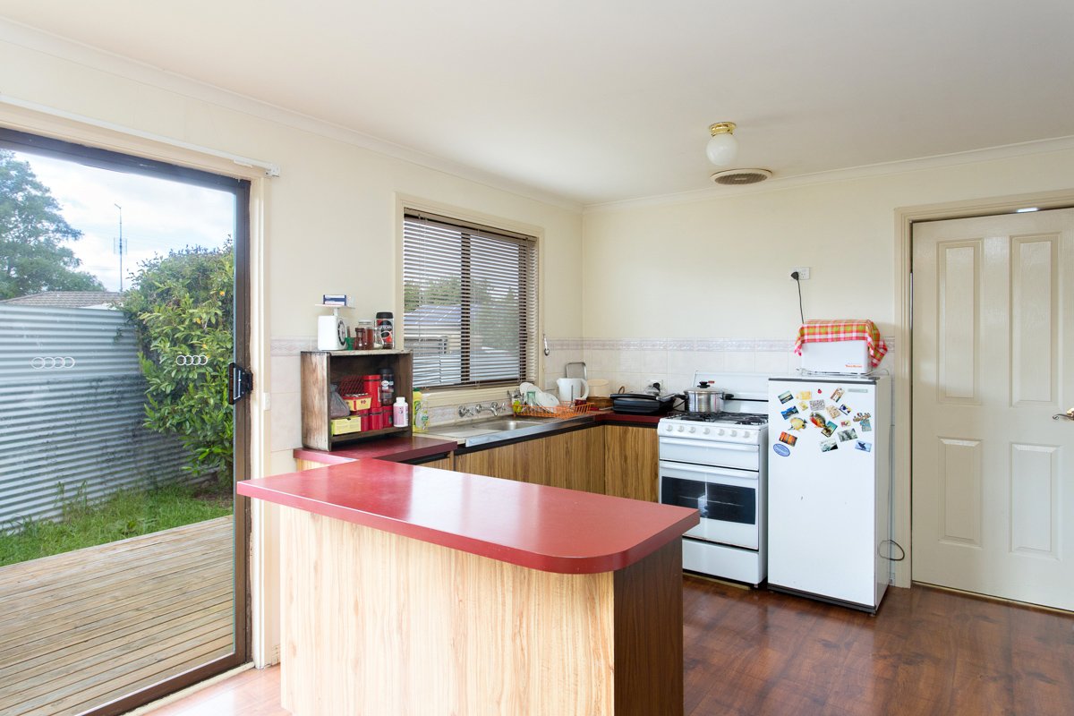 Gallery: 81 Birdwood Avenue