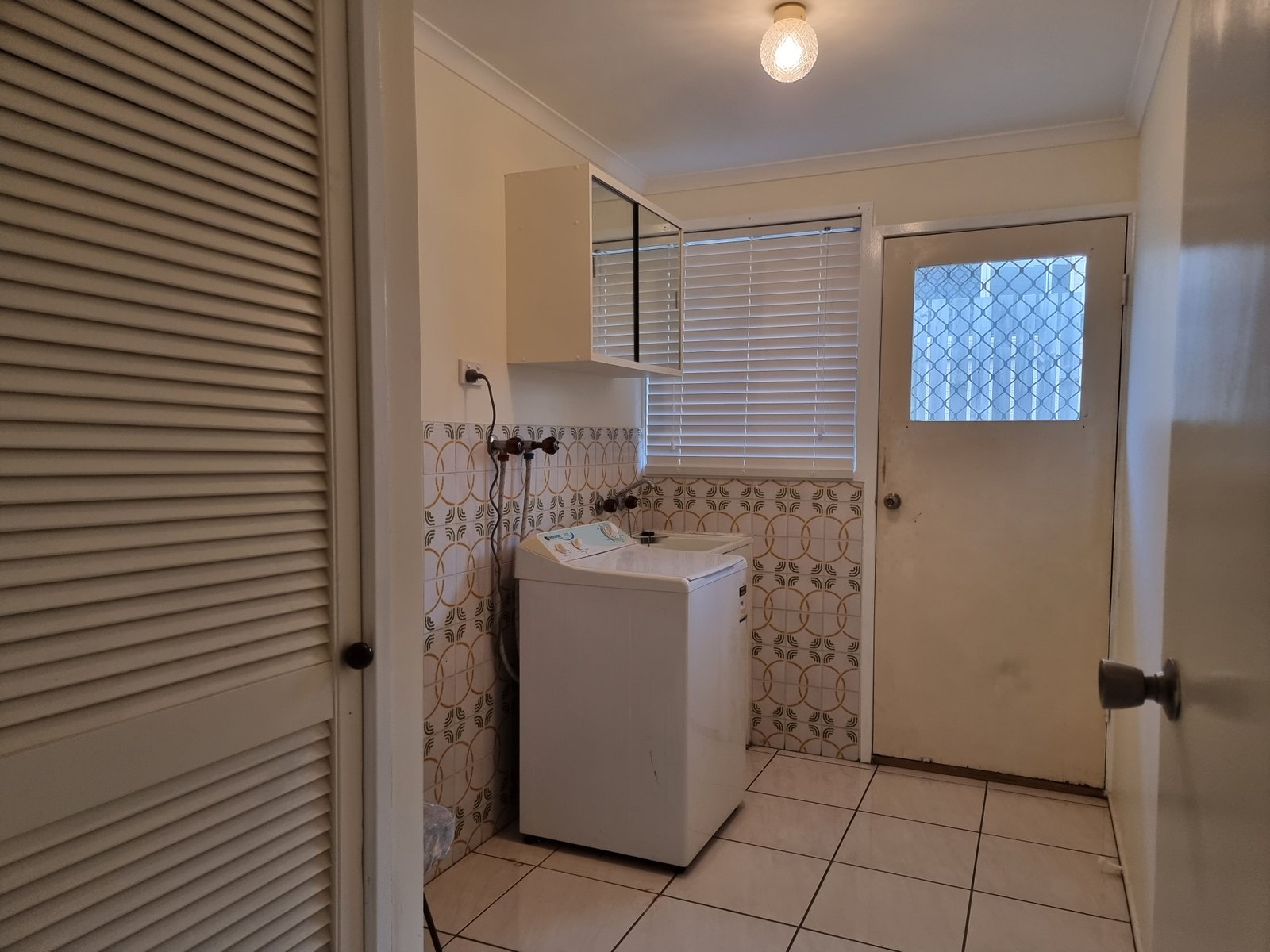 81 Booth Avenue TANNUM SANDS 14