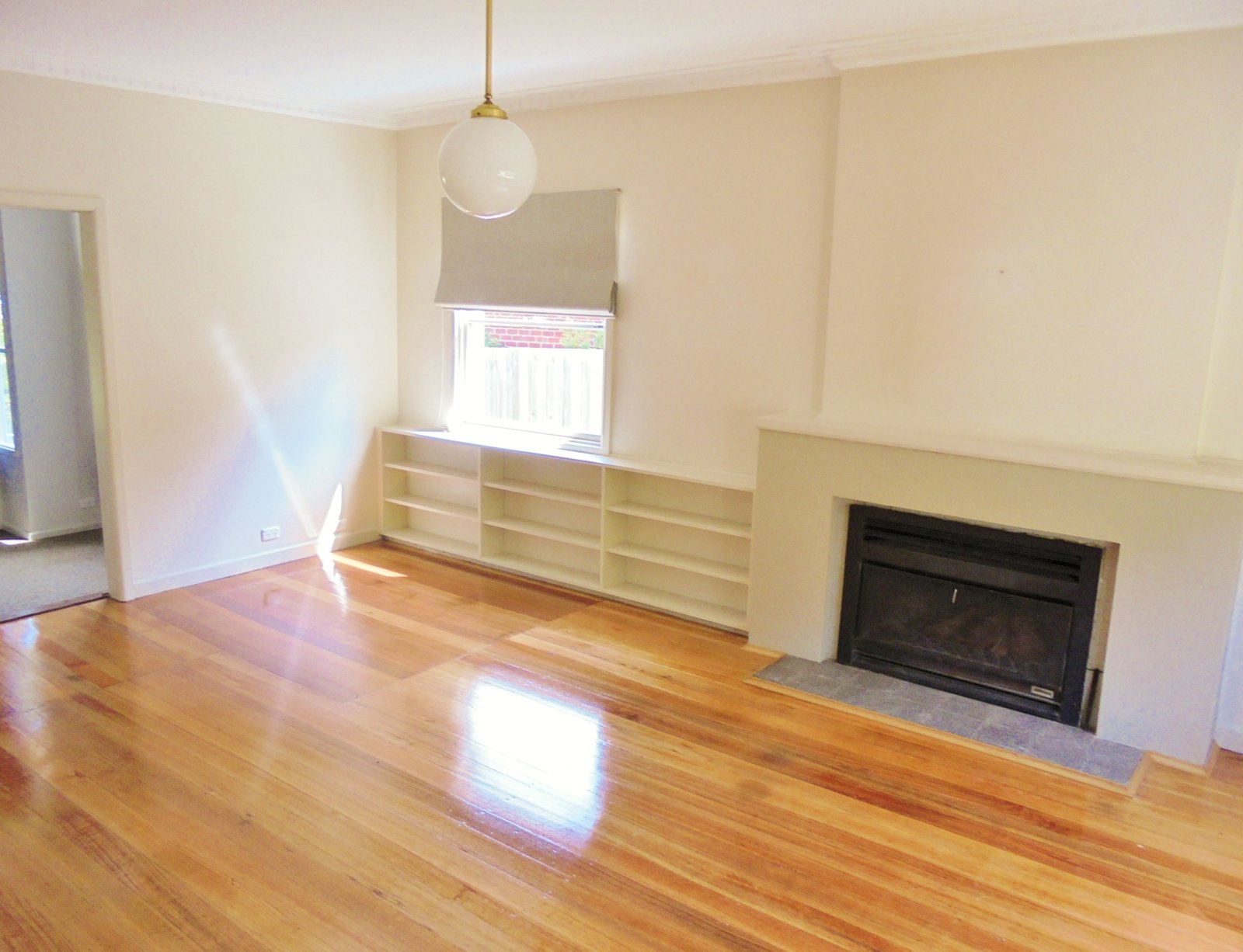 Gallery: 81 Bowen Street