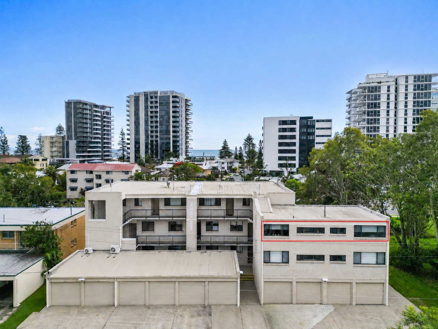 8/1 Coolangatta Road COOLANGATTA 7