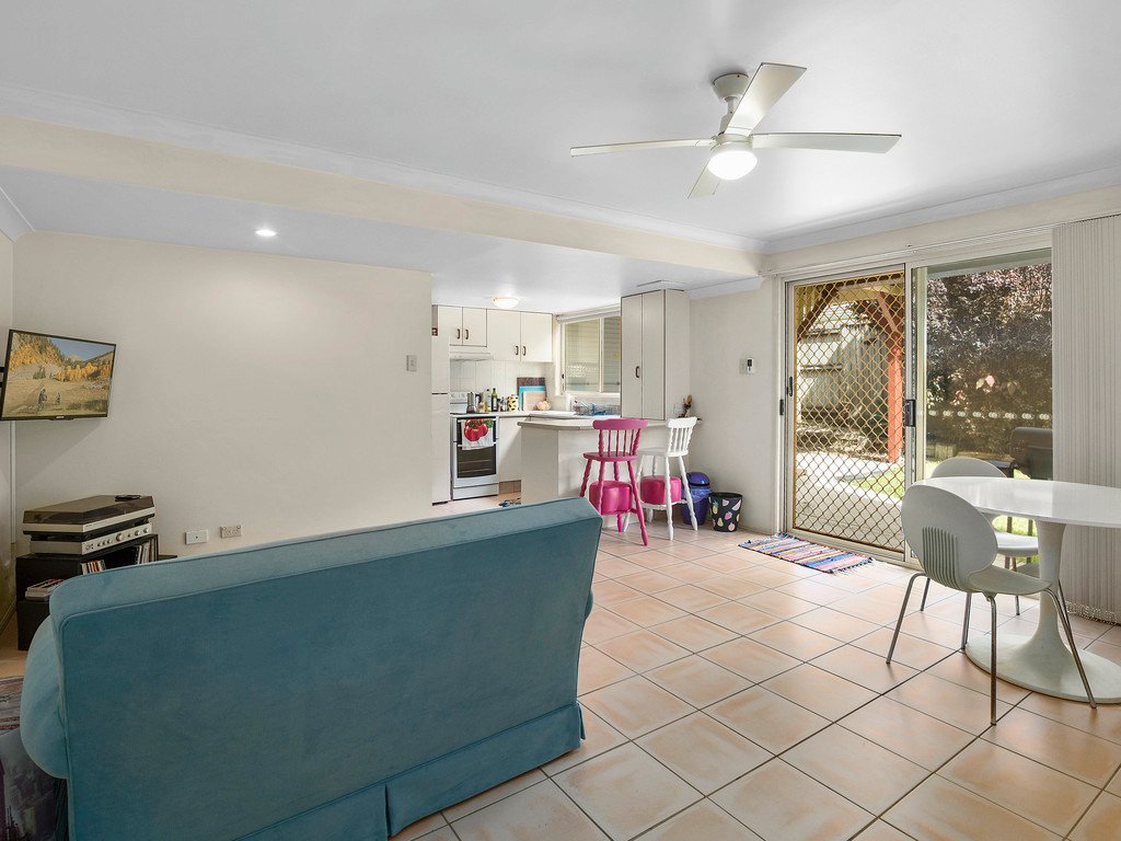 81 Dutton Street COOLANGATTA 8