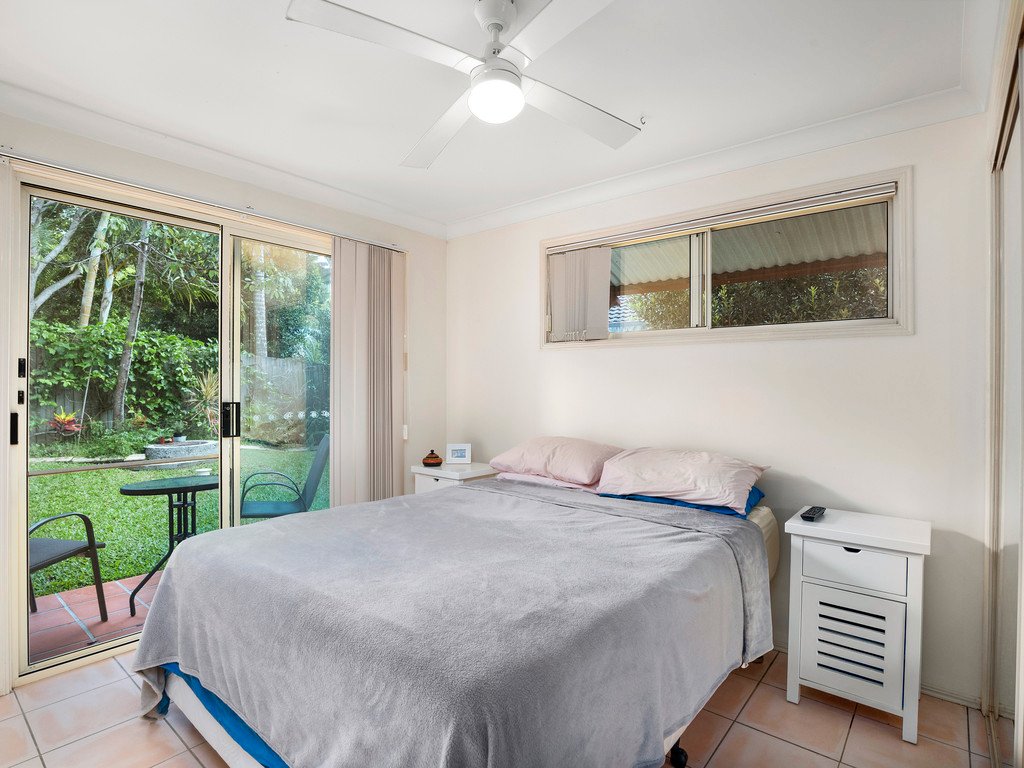 81 Dutton Street COOLANGATTA 9