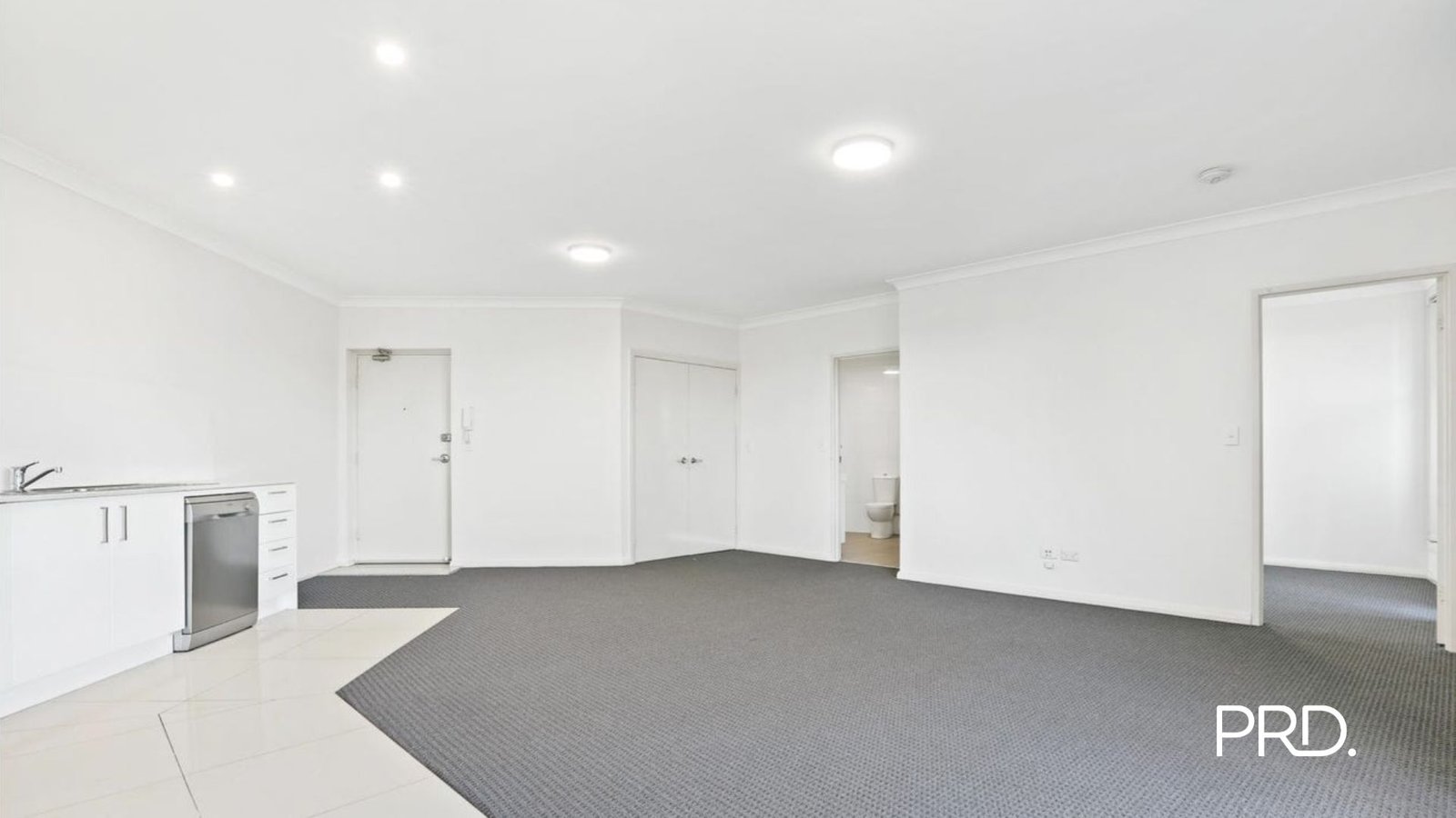 8/1 Glenmore Ridge Dr  Glenmore Park 3