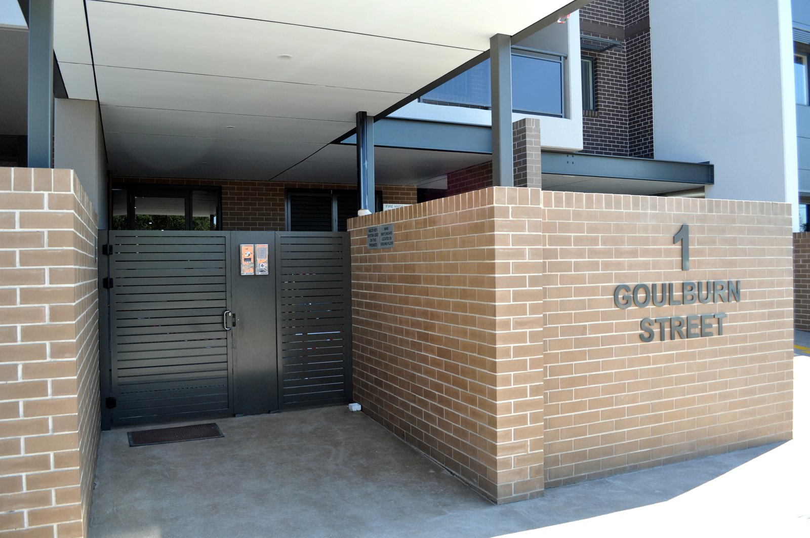 8/1 Goulburn Street WARWICK FARM 2