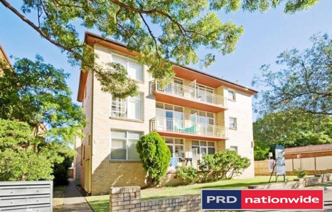 8/1 Green Street KOGARAH 1