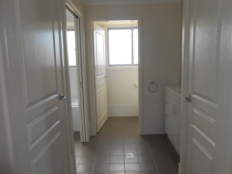 8/1 Gungurru Close TAMWORTH 8