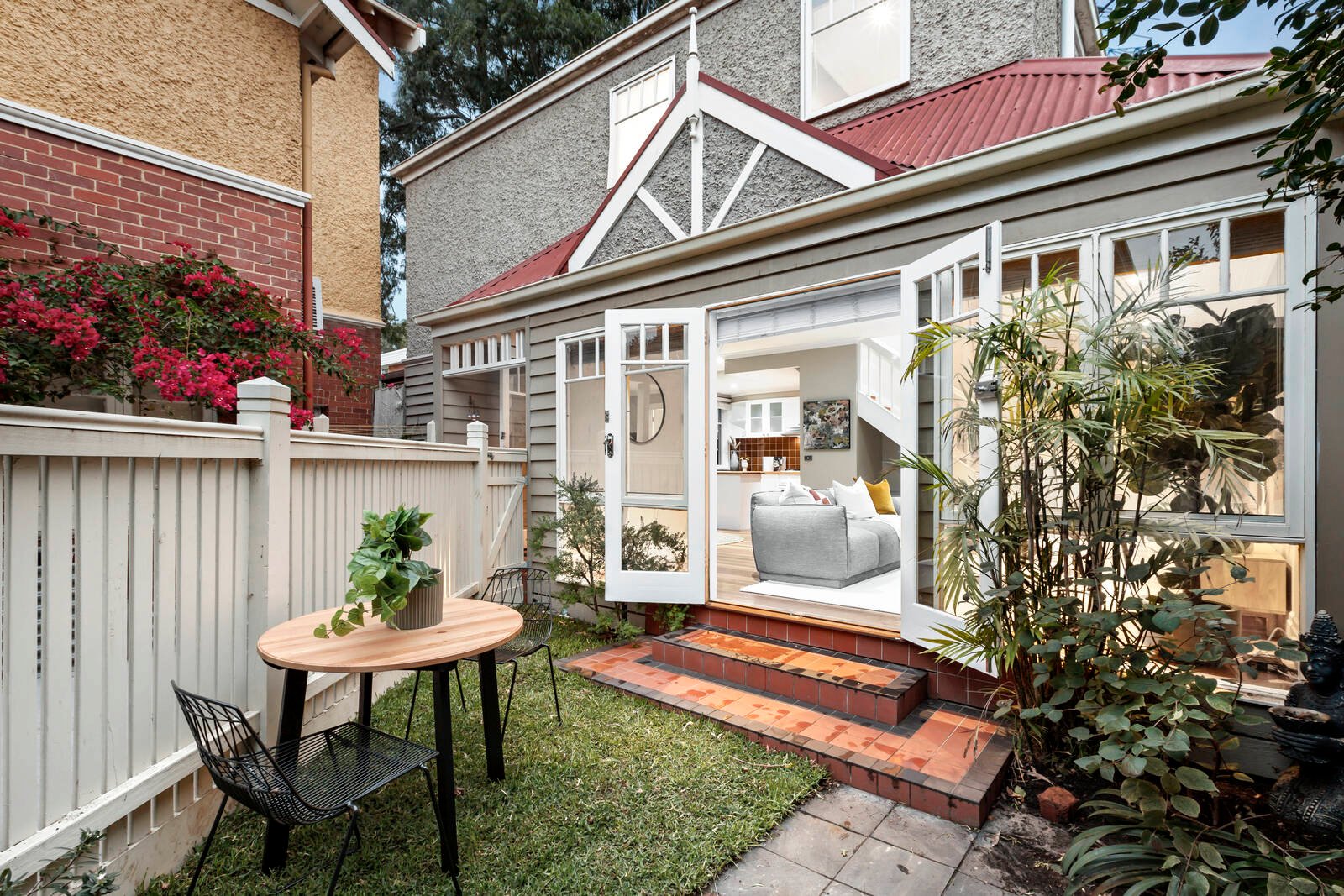 Real Estate and Property in 8/1 Hopetoun Street, Elsternwick, VIC