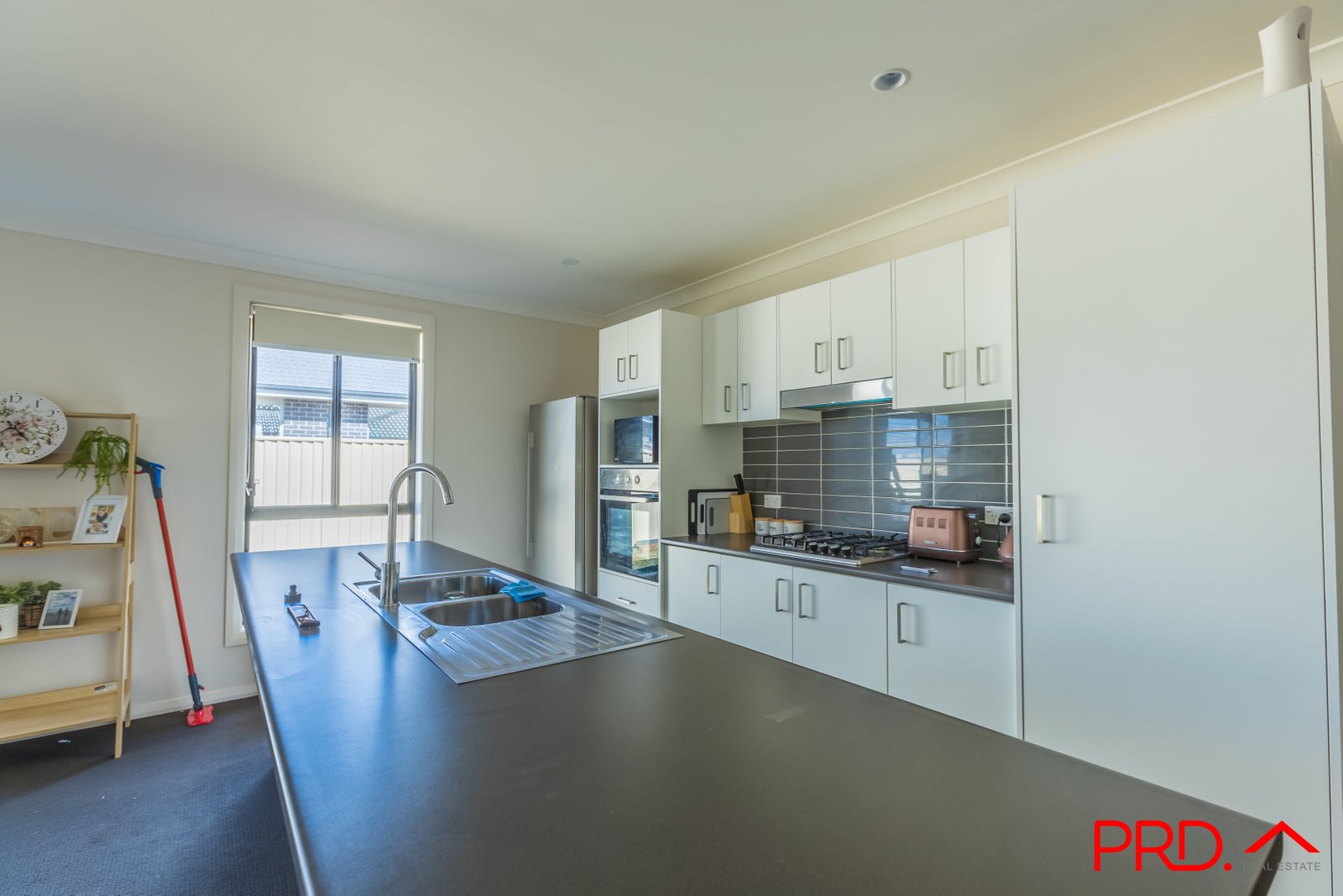 81 Kenny Drive TAMWORTH 7