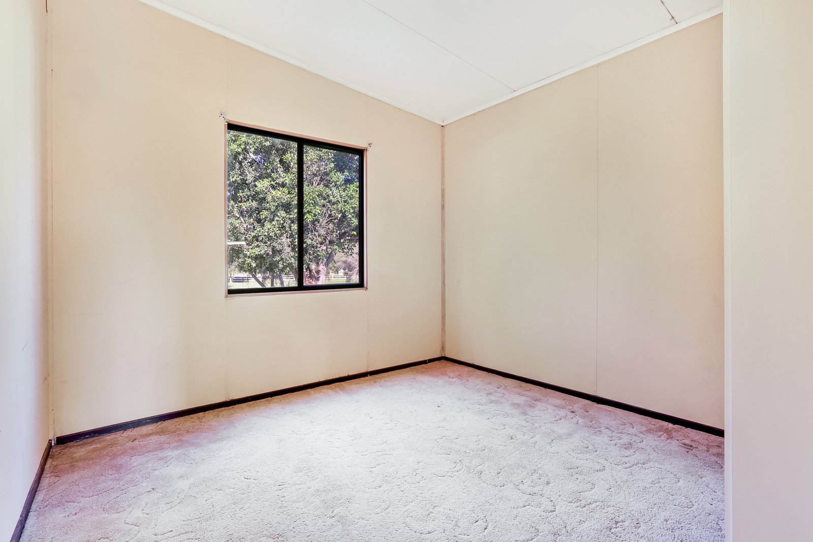 81 Lakeline Drive KANAHOOKA 4