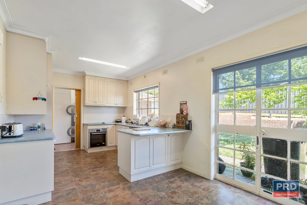 81 Maple Street GOLDEN SQUARE 2