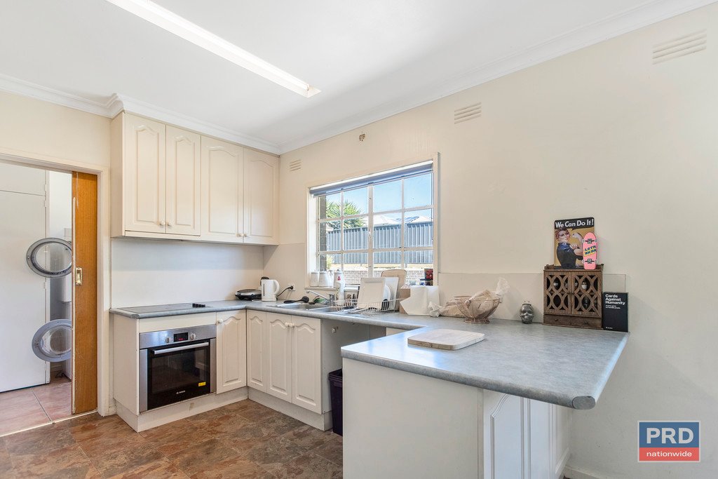 81 Maple Street GOLDEN SQUARE 3