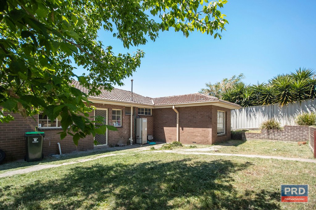 81 Maple Street GOLDEN SQUARE 6