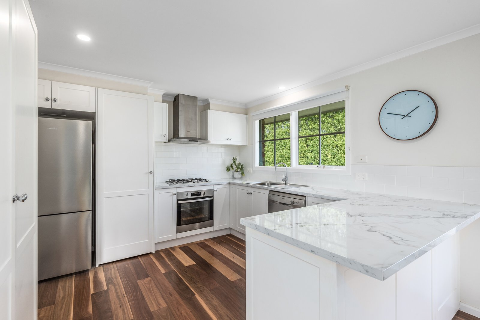 Gallery: 81 Moruya Drive