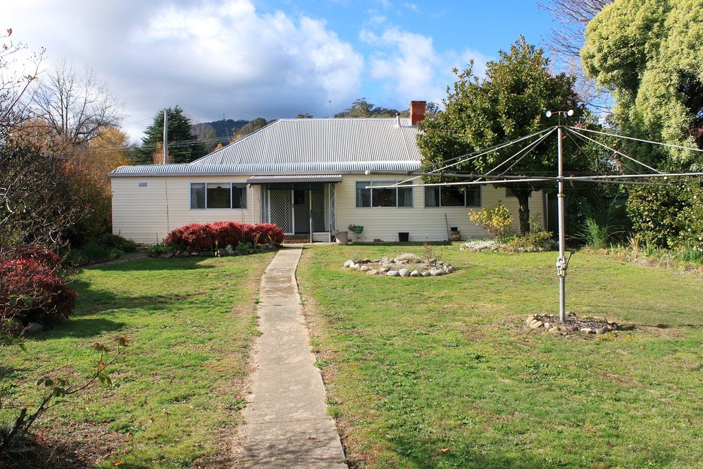 81 Murray Street TUMBARUMBA 15