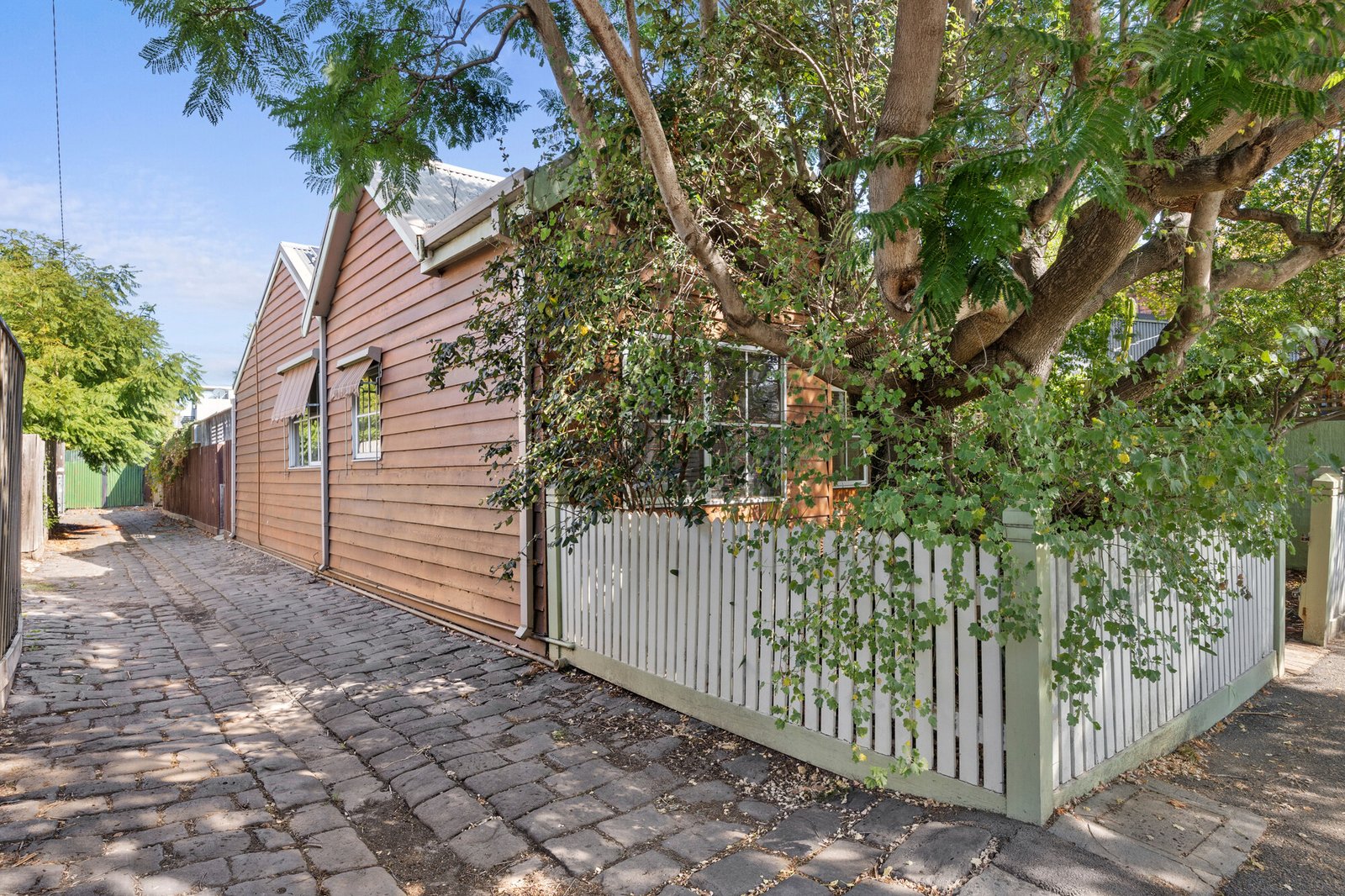 Gallery: 81 Pakington Street