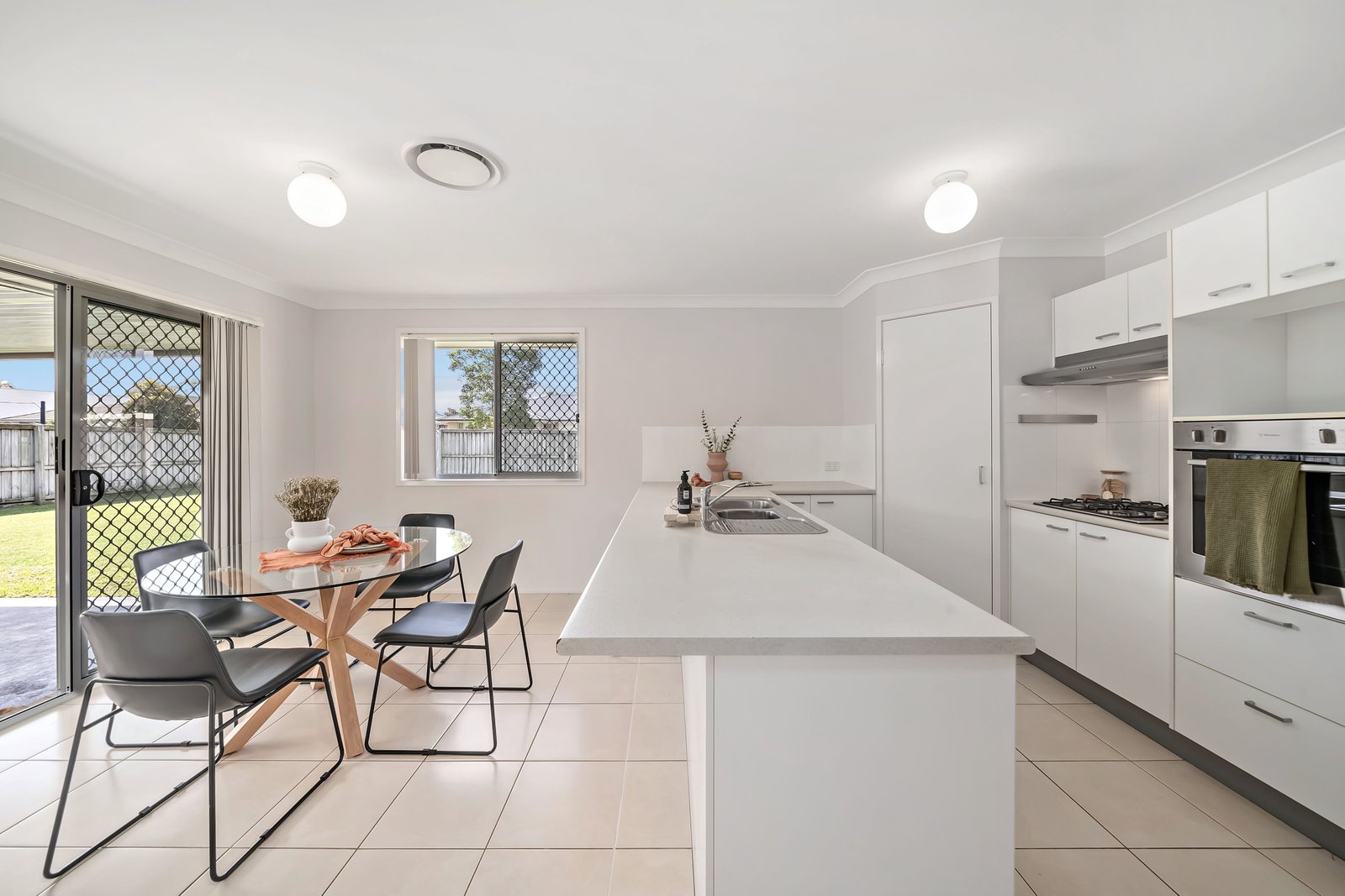 81 Pershing Place TANILBA BAY 6