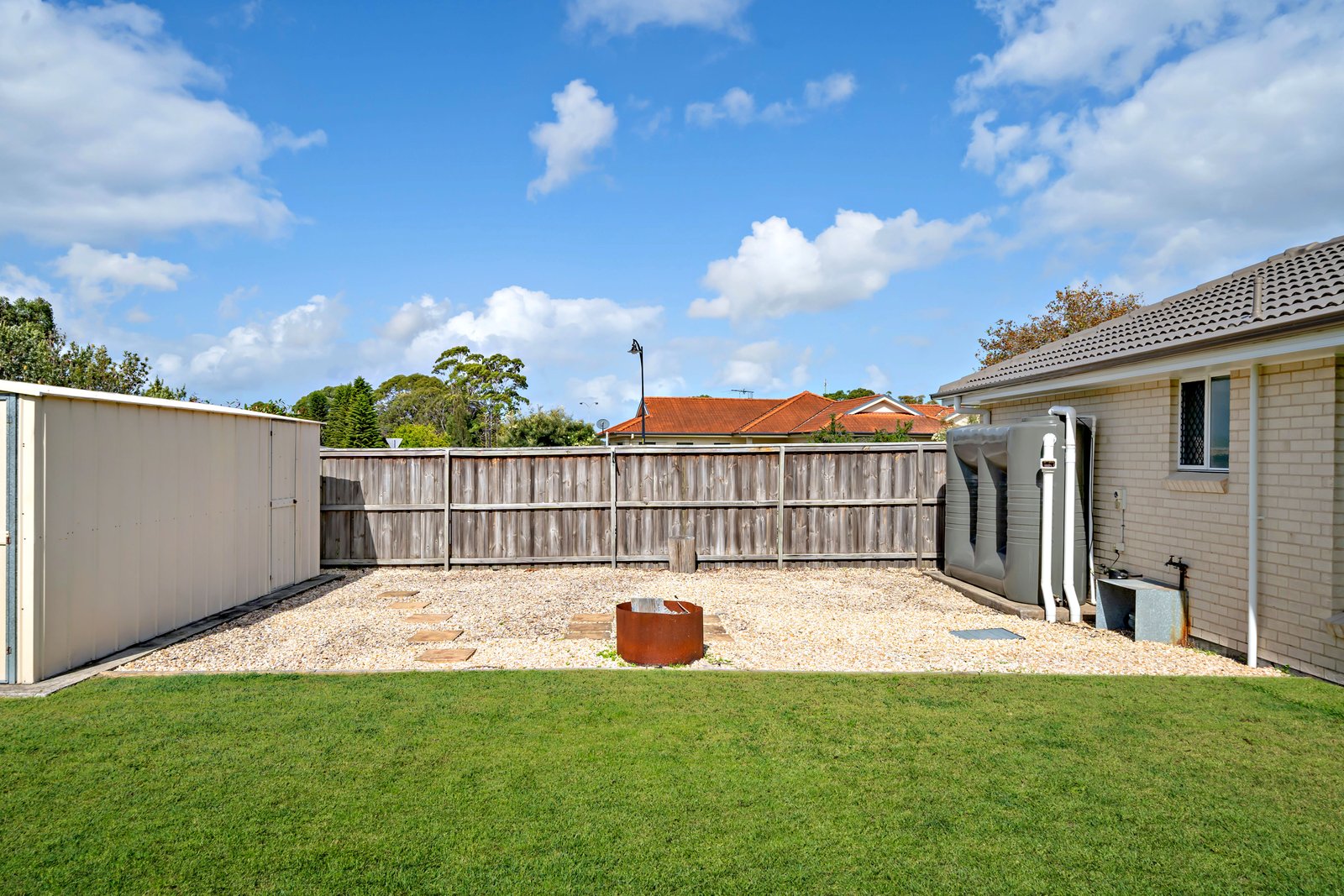 81 Pershing Place TANILBA BAY NSW 2319