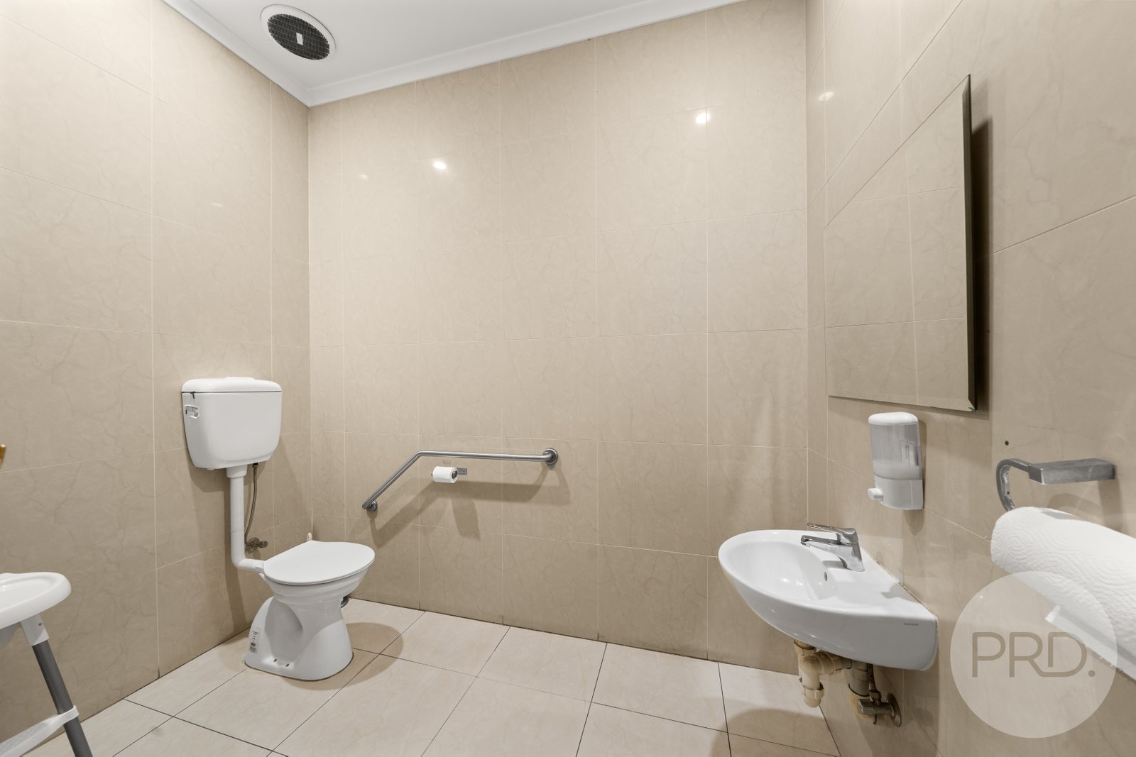 81 Peter Street WAGGA WAGGA 11