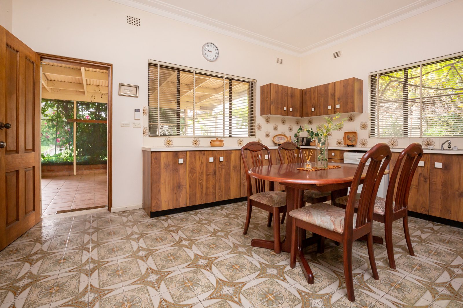 81 Remly Street ROSELANDS 5