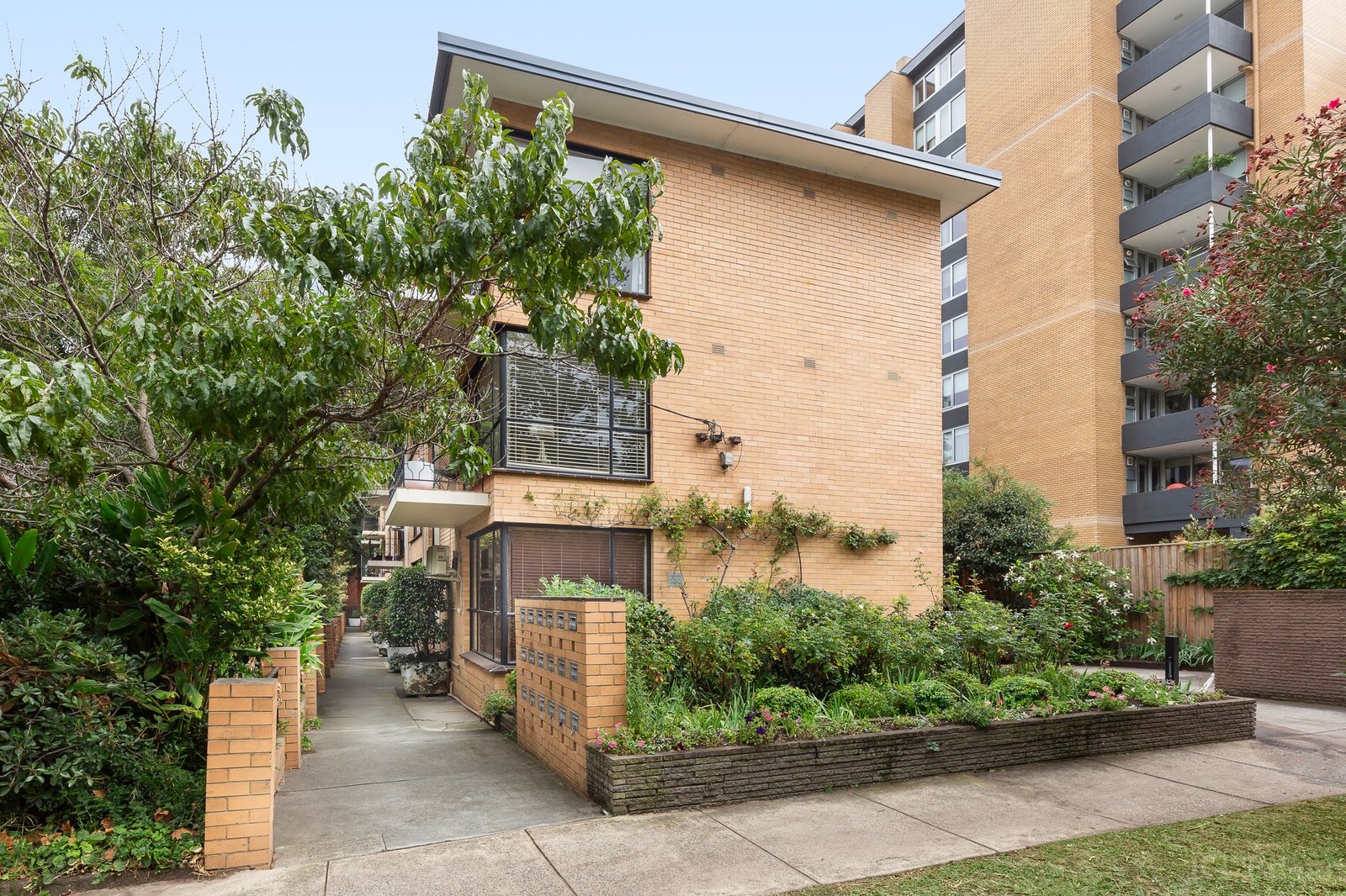 Real Estate and Property in 8/1 Rockley Road, South Yarra, VIC