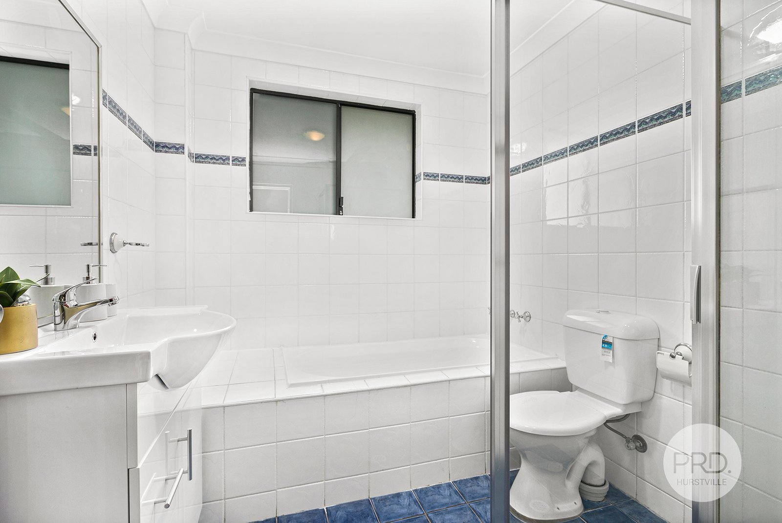 8/1 St Georges Pde  HURSTVILLE 7