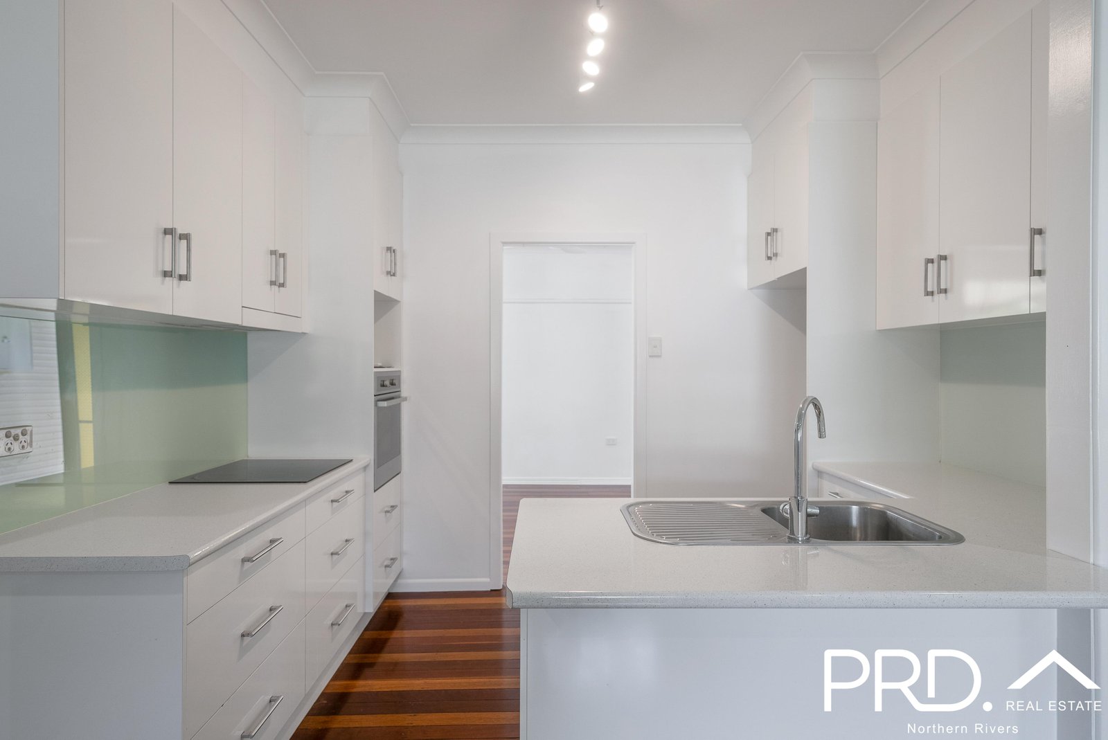 81 Stapleton Avenue CASINO 3