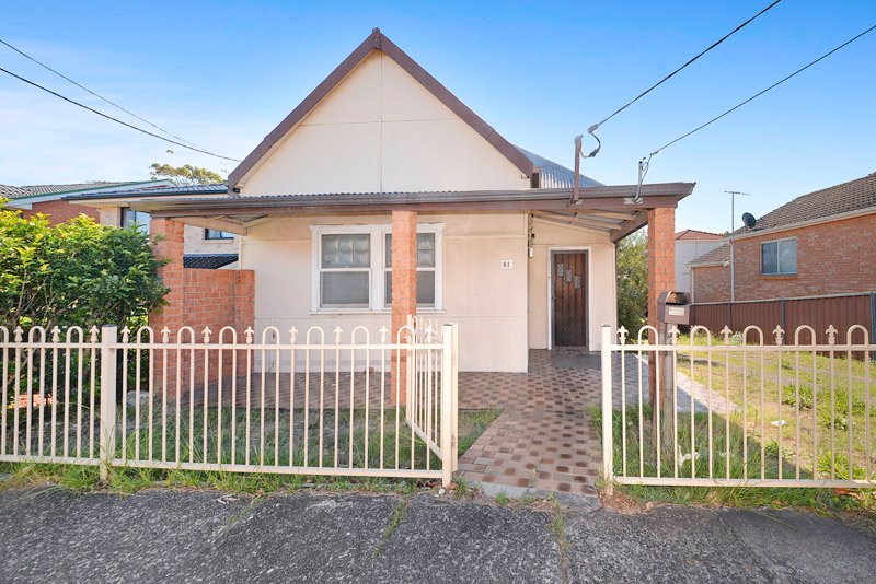 81 Tenterden Road BOTANY 1