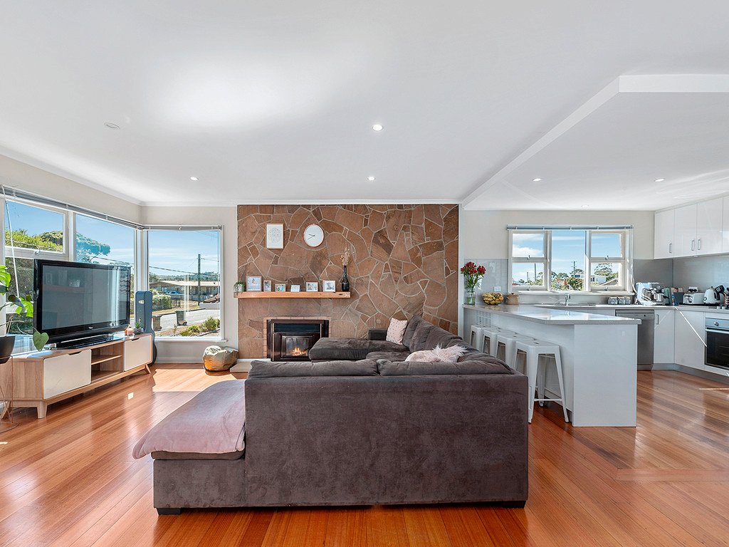 81 Terrina Street LAUDERDALE 9