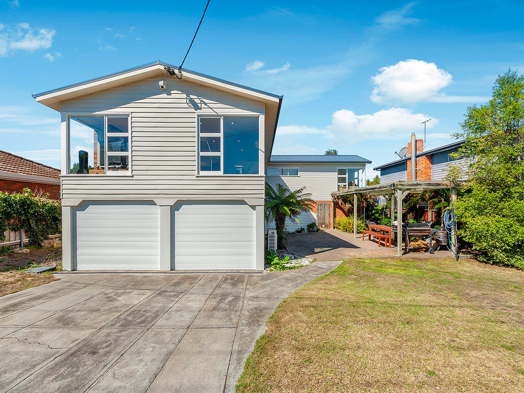 81 Terrina Street LAUDERDALE 23