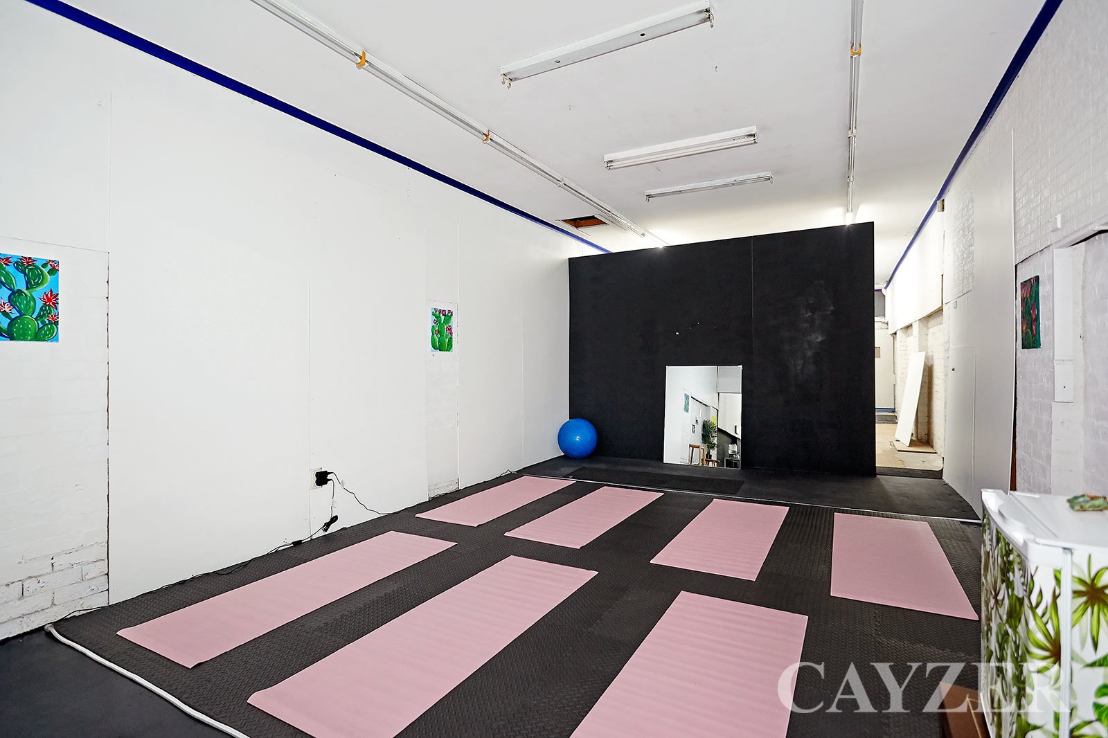 Gallery: 81 Victoria Avenue