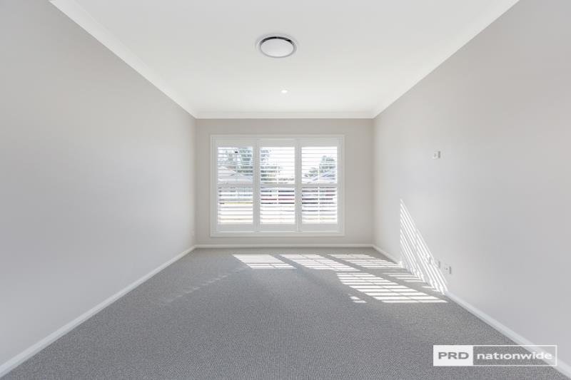 81 Warrah Drive TAMWORTH 4