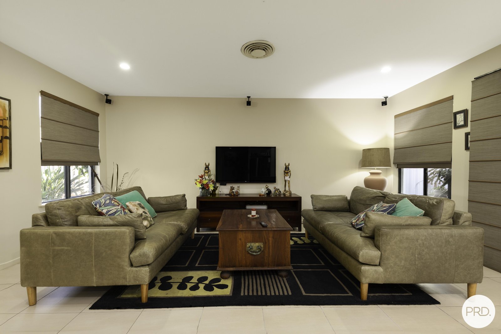 81 Whitehaven Drive BLACKS BEACH 1