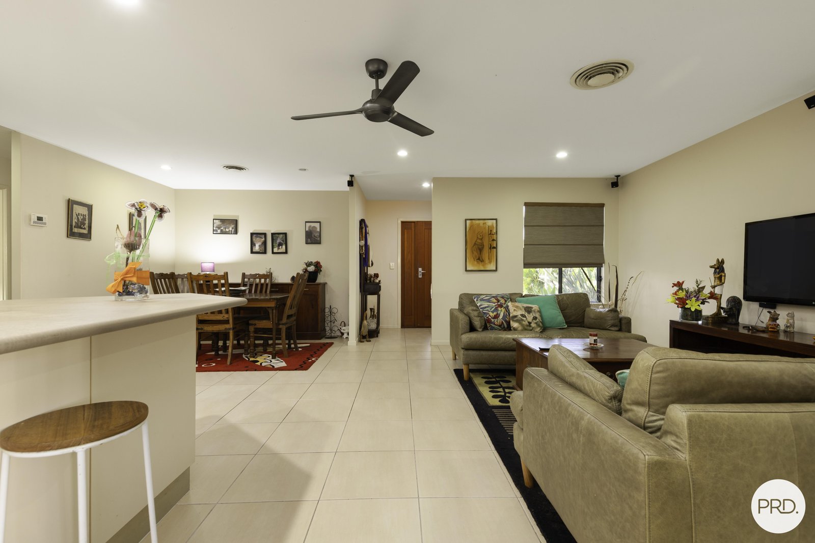 81 Whitehaven Drive BLACKS BEACH 4