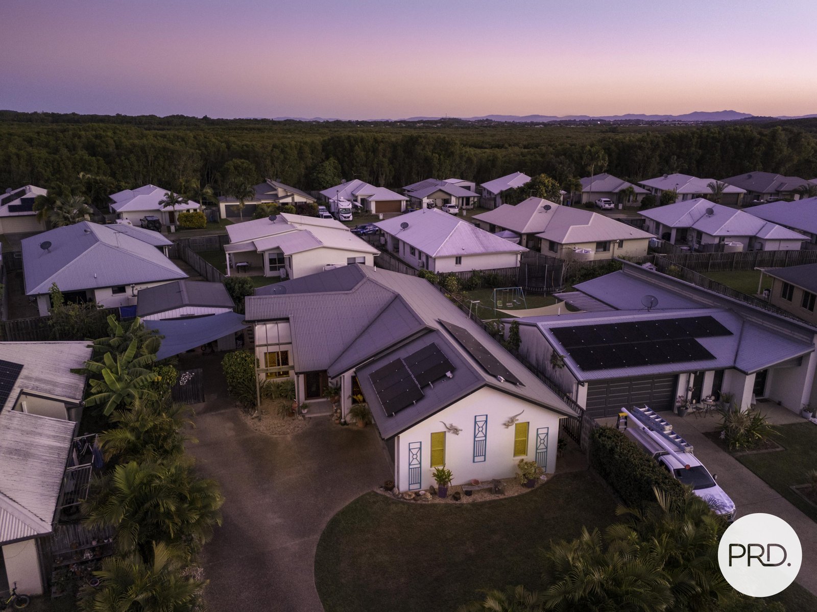 81 Whitehaven Drive BLACKS BEACH 14