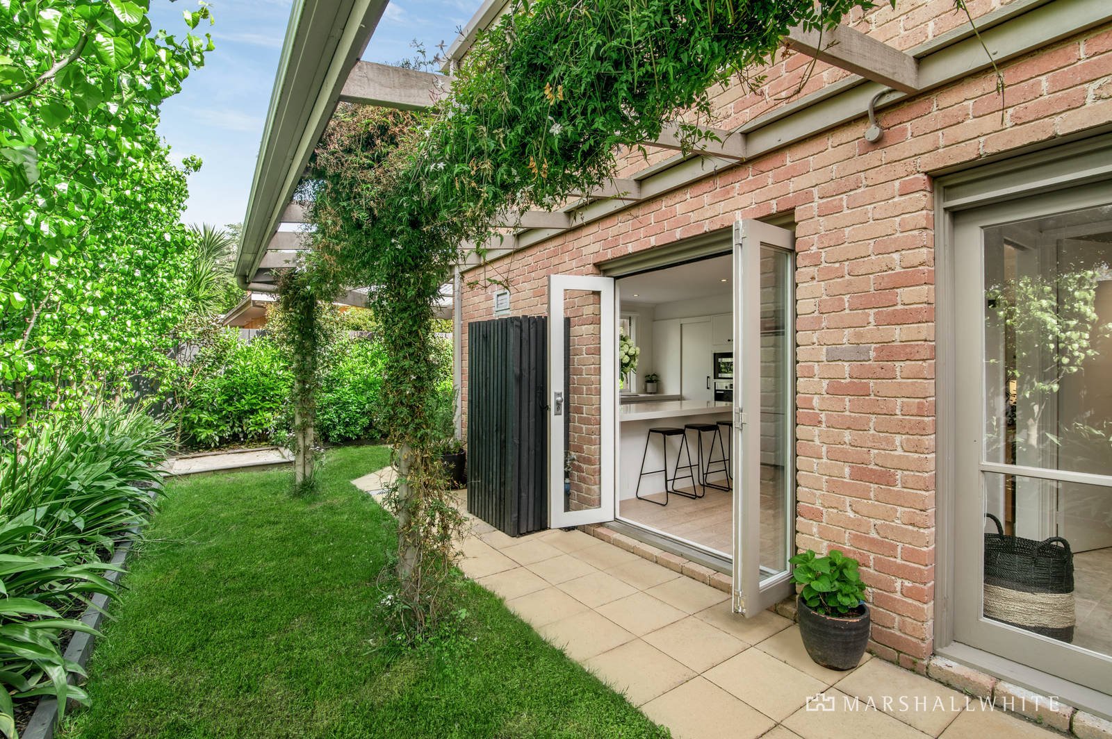 8/10-12 Wynyeh Street, Malvern East, VIC
