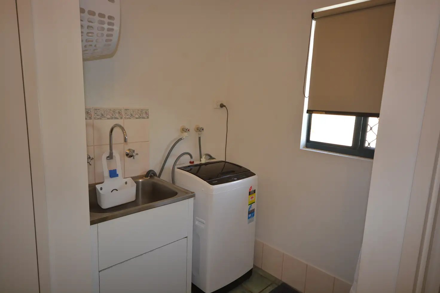 8/10 Bagot Street DJUGUN 5