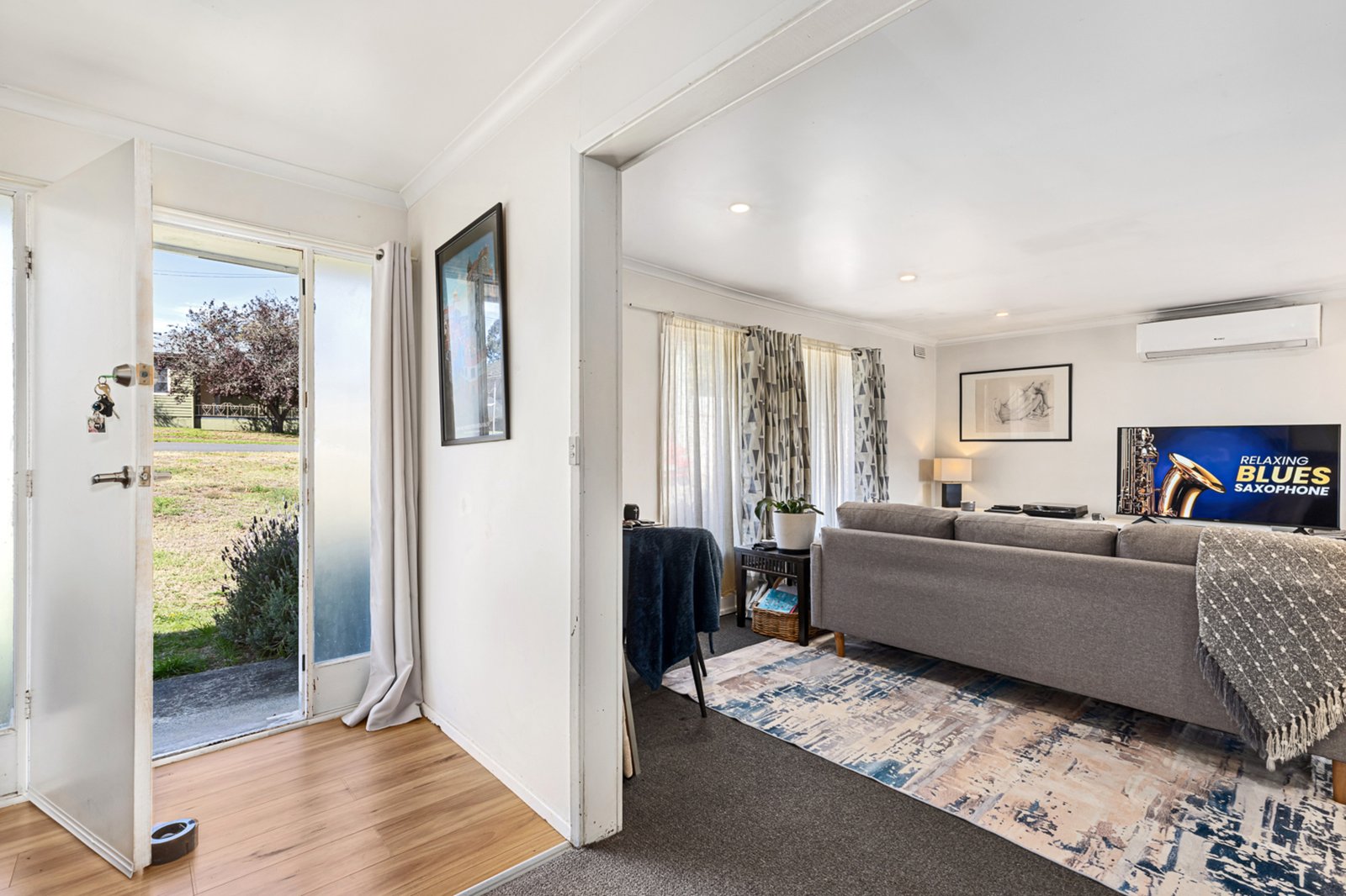 Gallery: 810 Bond Street