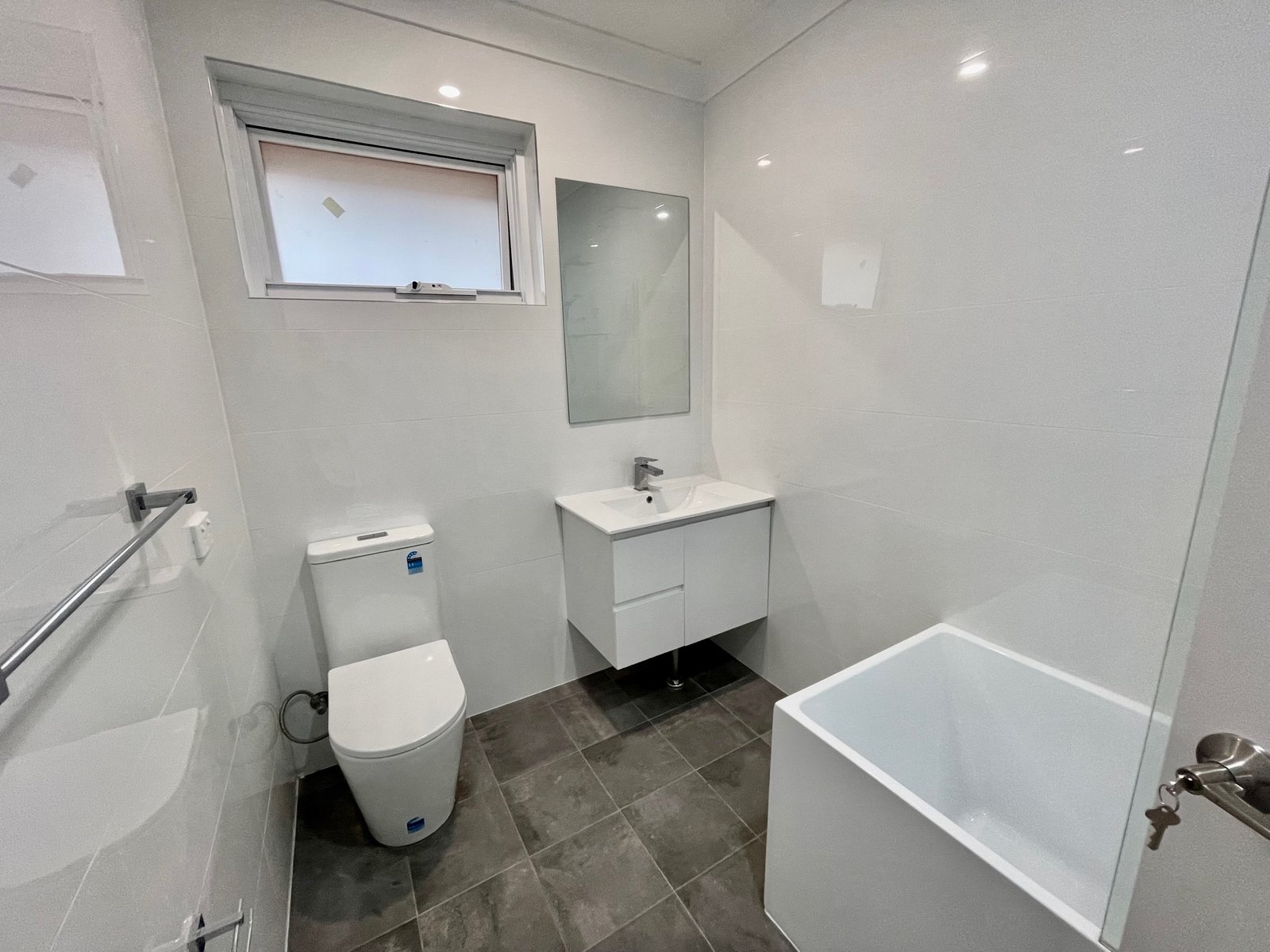 8/10 Colin Street LAKEMBA 5